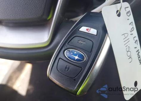 2021 Subaru Outback Touring z USA, uszkodzony, nr VIN 4S4BTAPCXM3116389